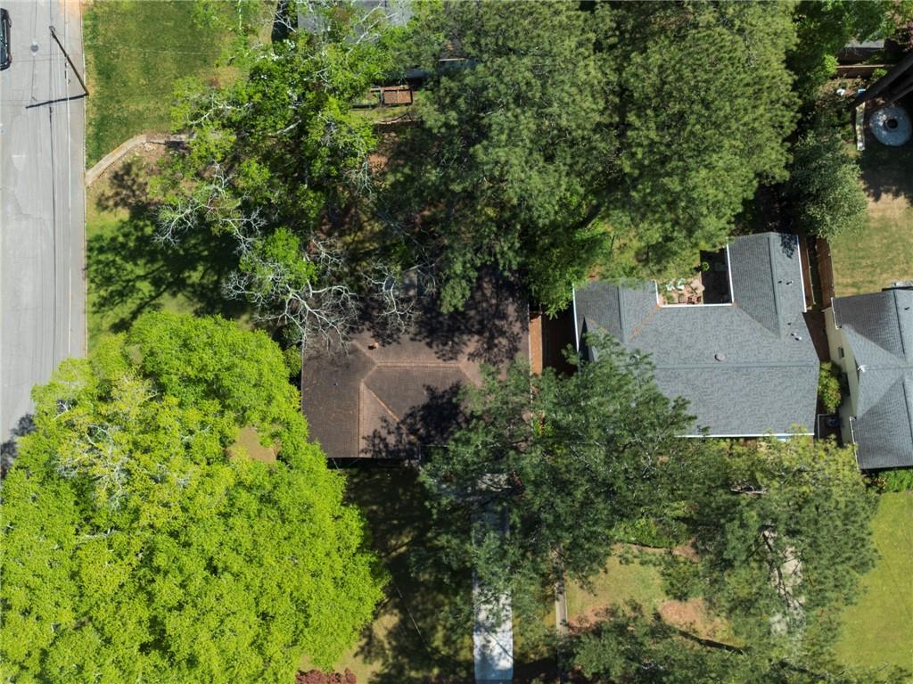 1629 Anita Place NE
