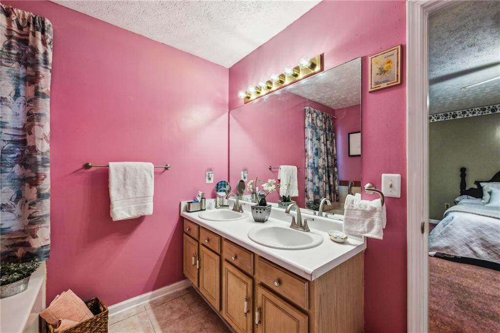 1358 Stoneleigh Way