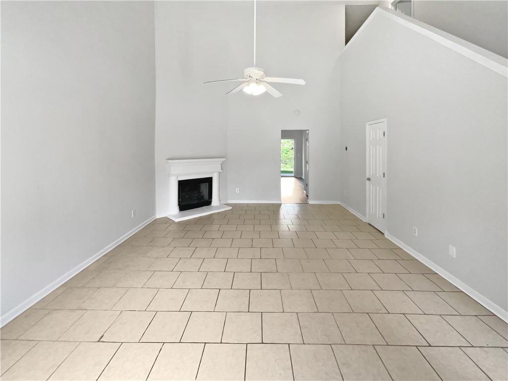 5480 Walnut Lane