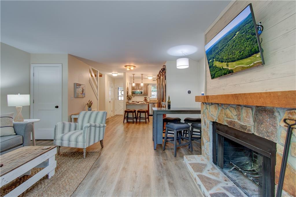 7 Mountain View Court