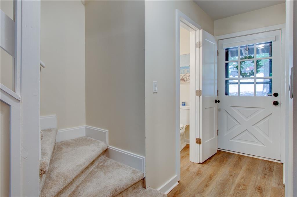 7 Mountain View Court