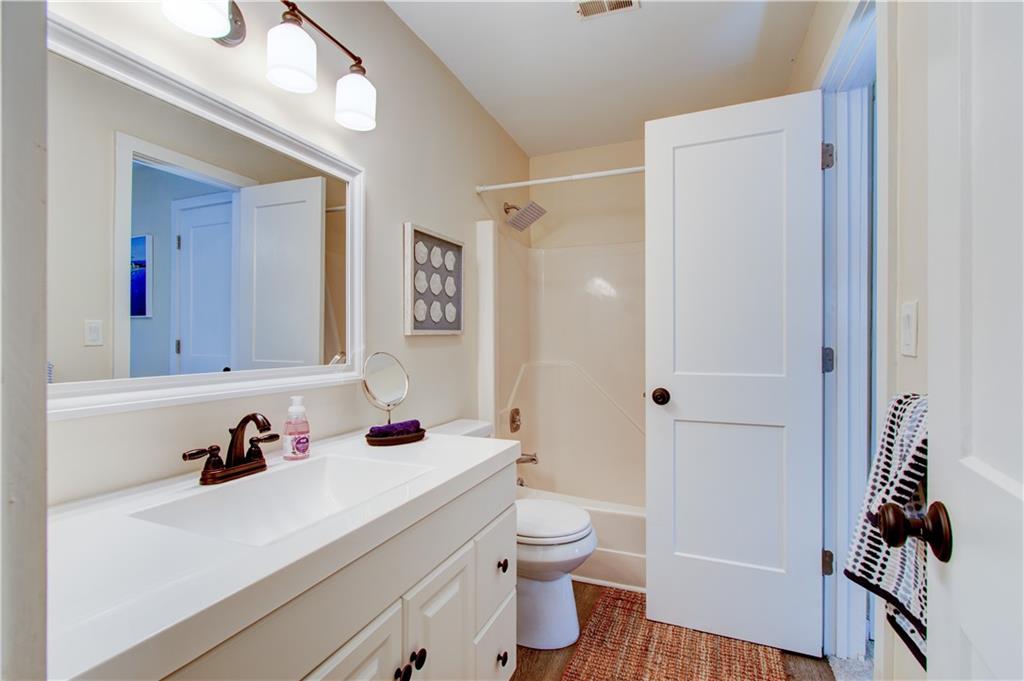 7 Mountain View Court