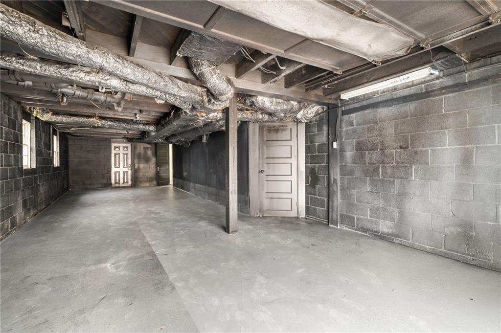 108 Burbank Drive SW