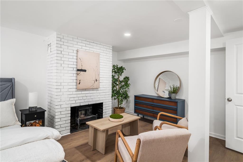 108 Burbank Drive SW