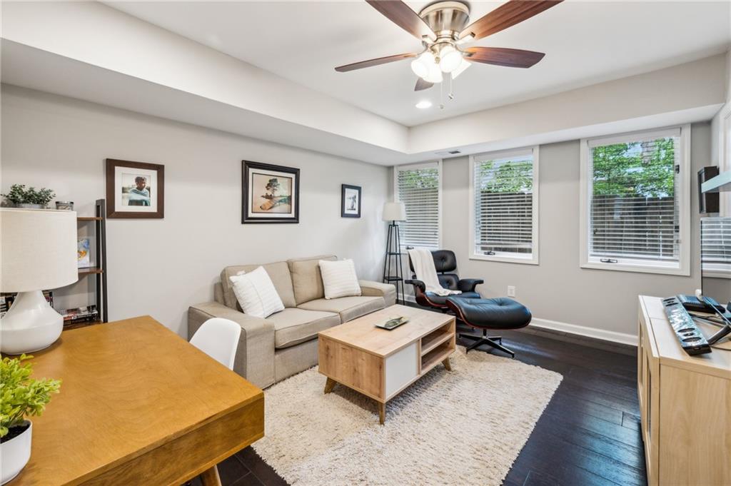 443 Lakeshore Drive NE