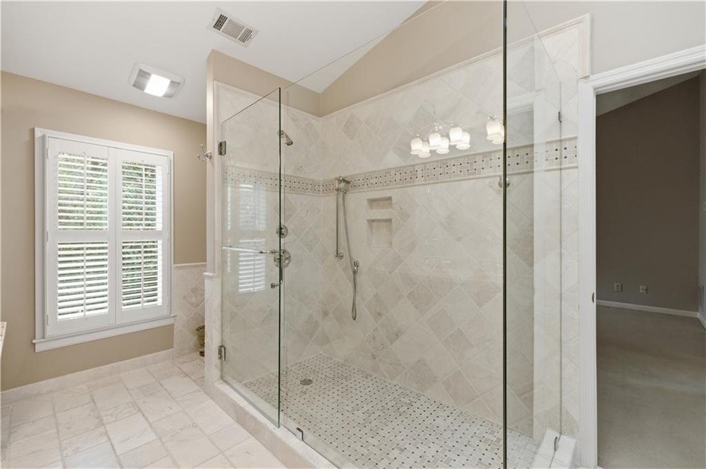 15 Lullwater Estate NE