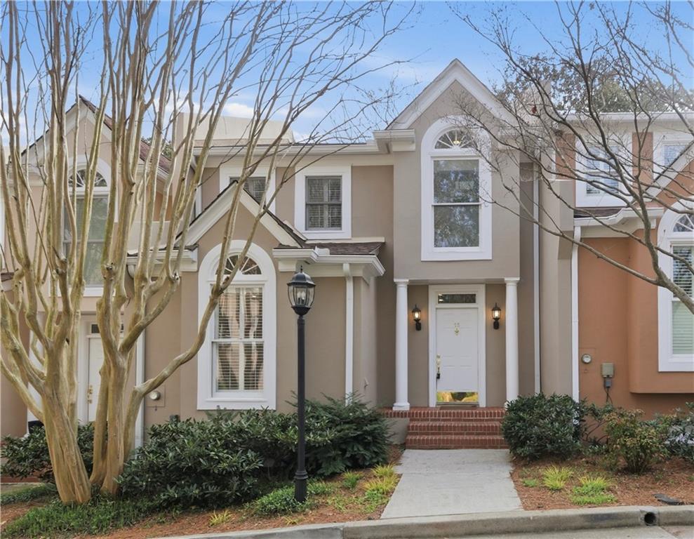 15 Lullwater Estate NE