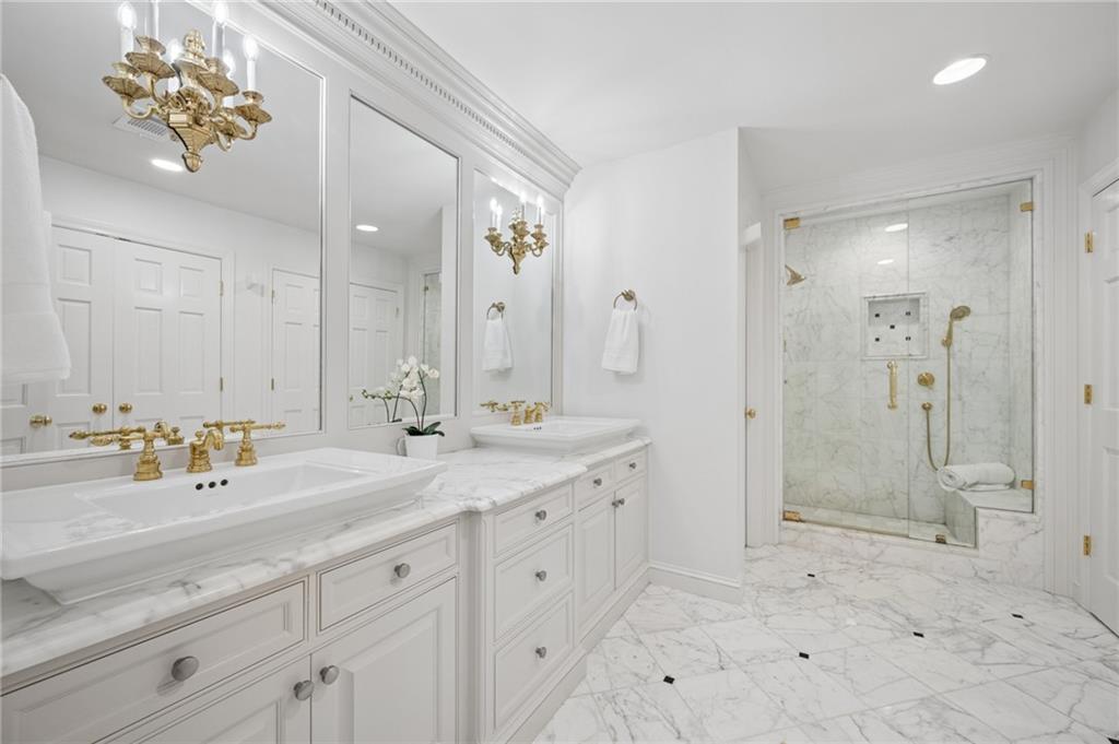 19 Lullwater Place NE Unit 19