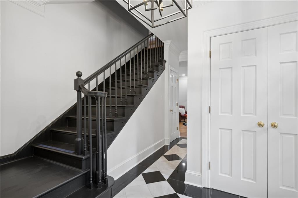 19 Lullwater Place NE Unit 19