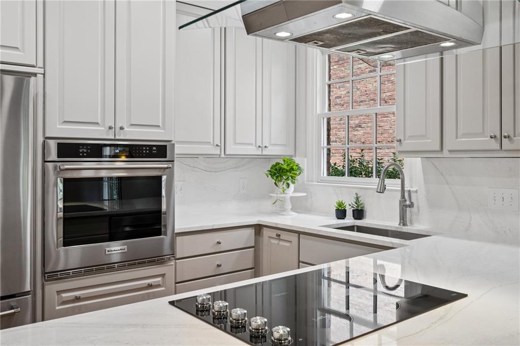 19 Lullwater Place NE Unit 19