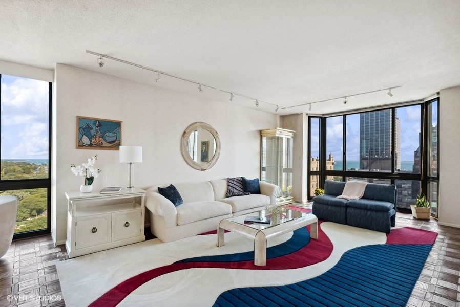 1530 N Dearborn Parkway Unit: 17N