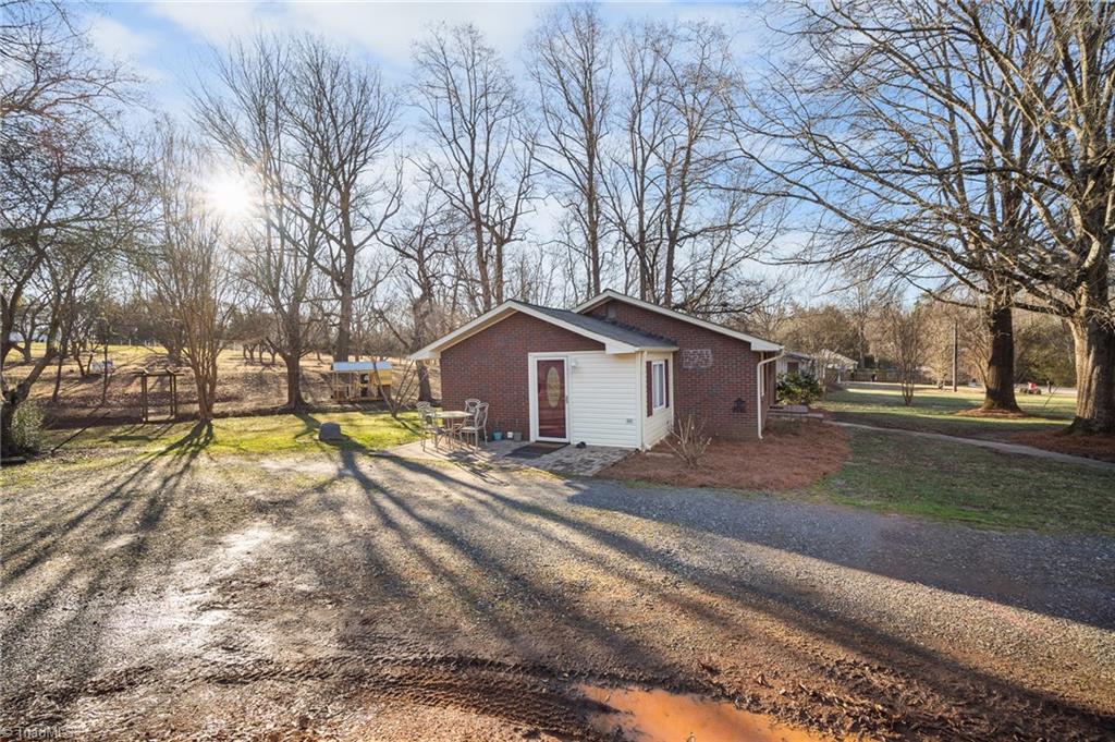 2261 Valleydale Lane