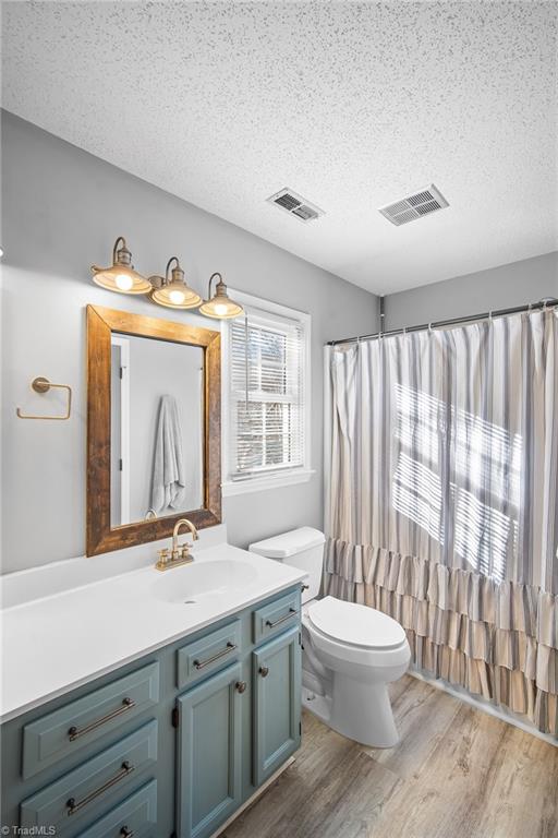 2076 Heidelbury Drive, Winston-Salem