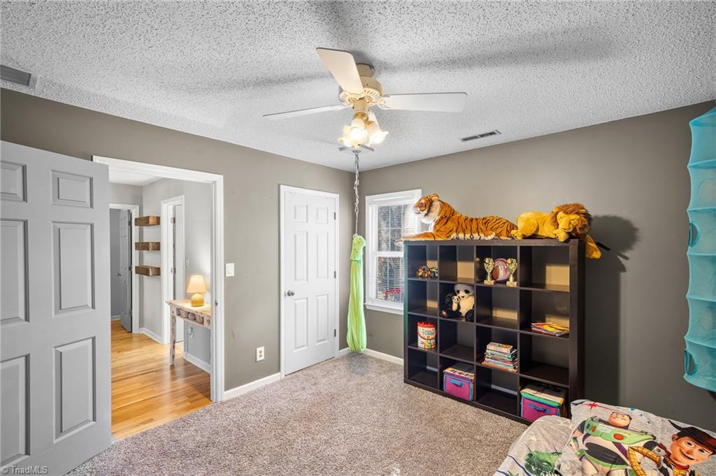 2076 Heidelbury Drive, Winston-Salem