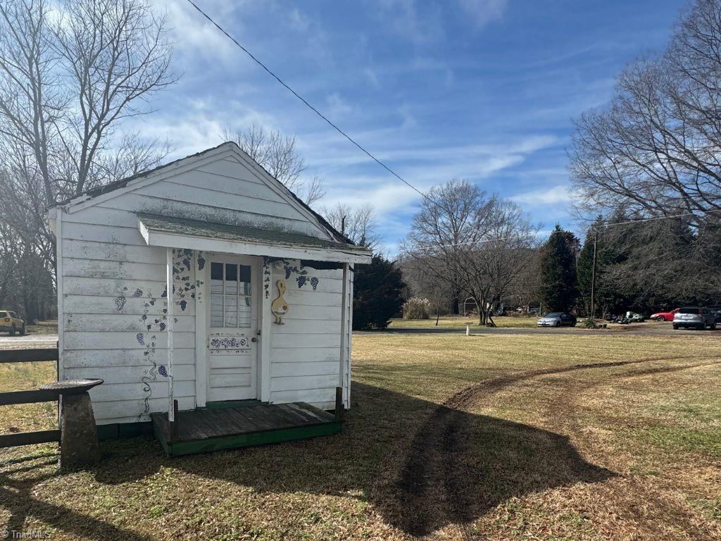204 Ayersville Road