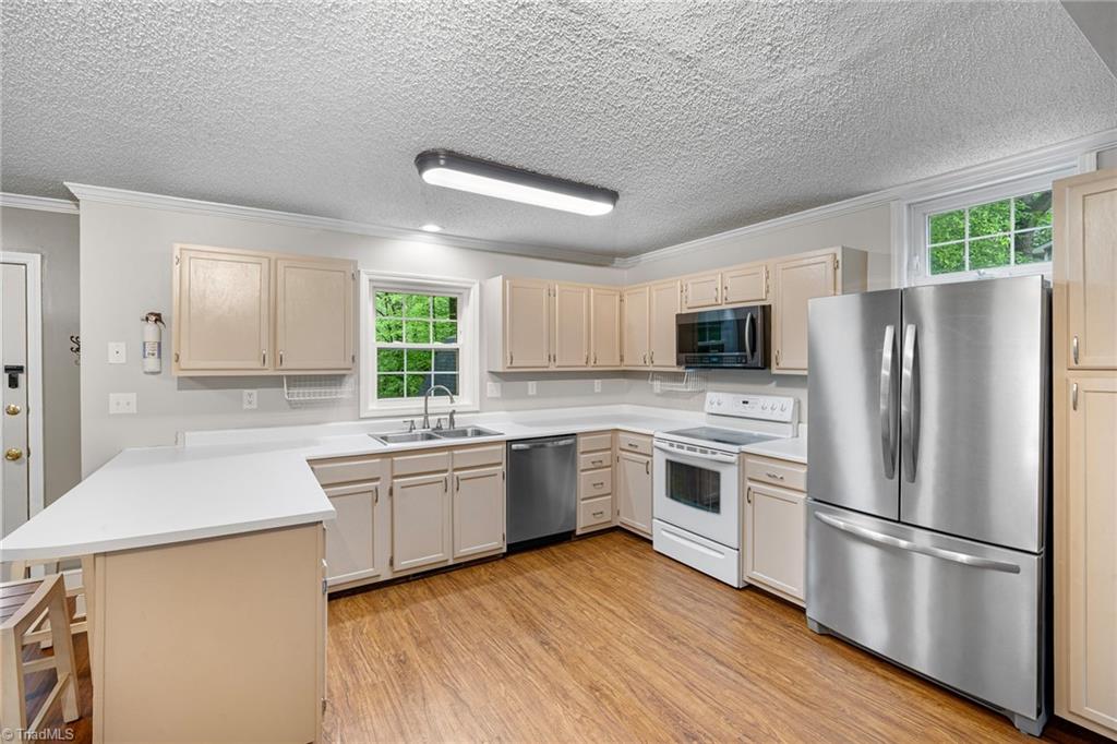 1725 Abbottsford Drive