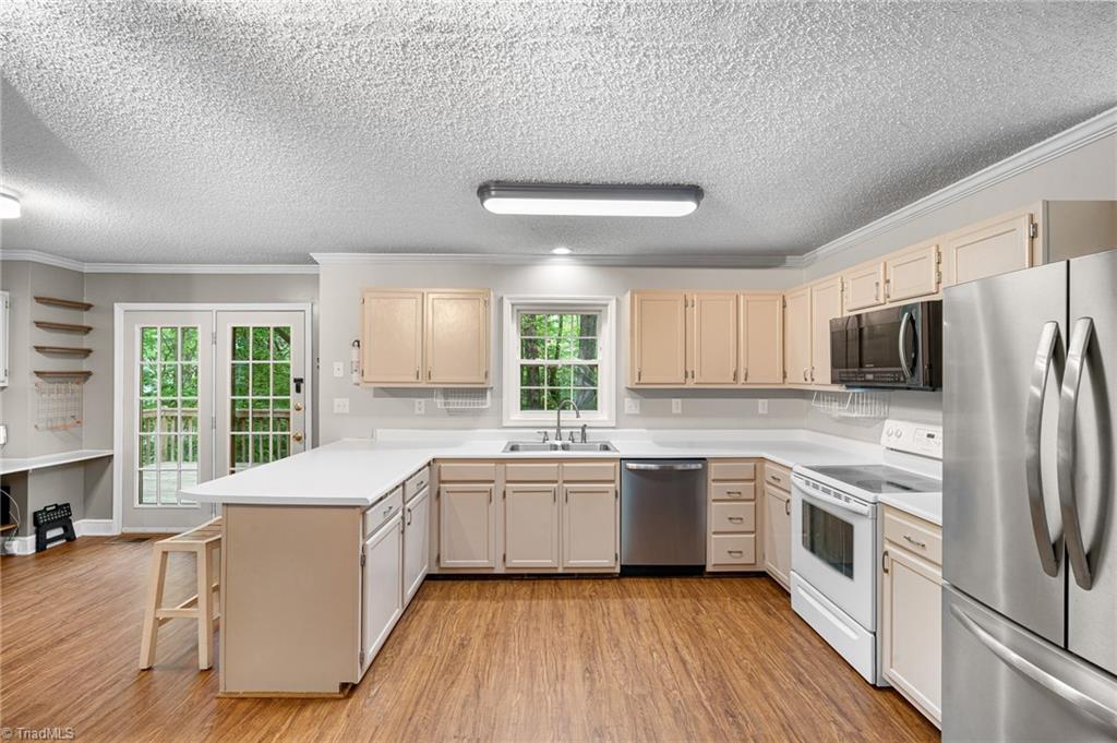 1725 Abbottsford Drive