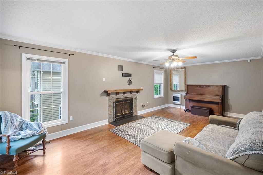 1725 Abbottsford Drive