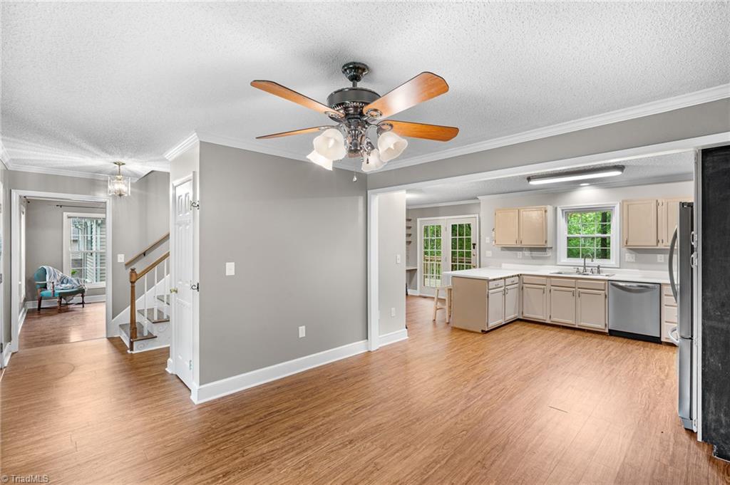 1725 Abbottsford Drive