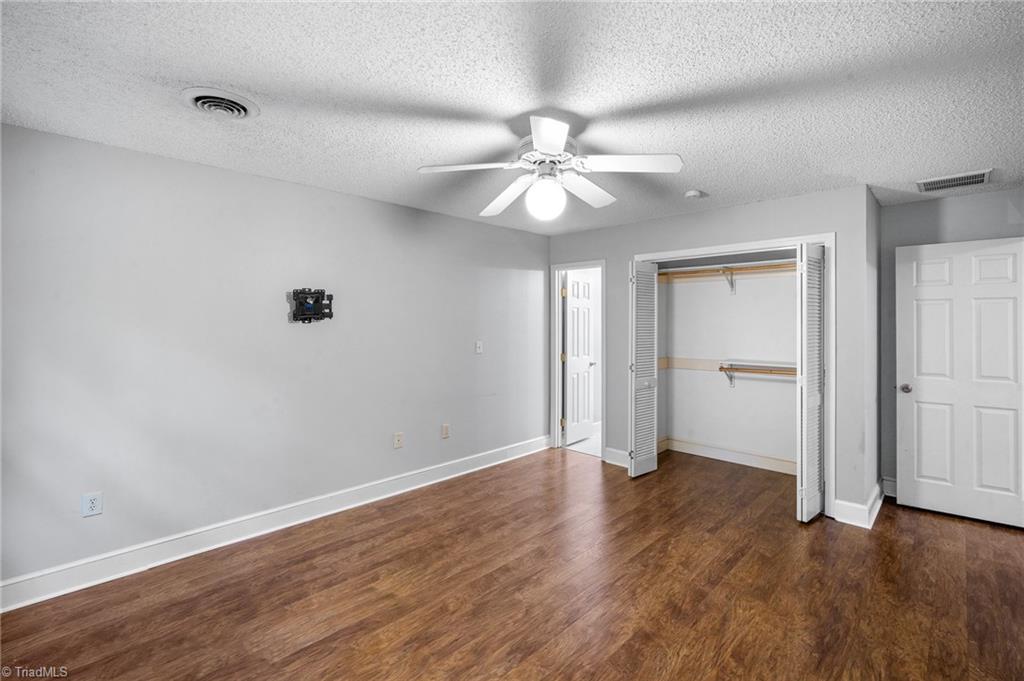 1725 Abbottsford Drive