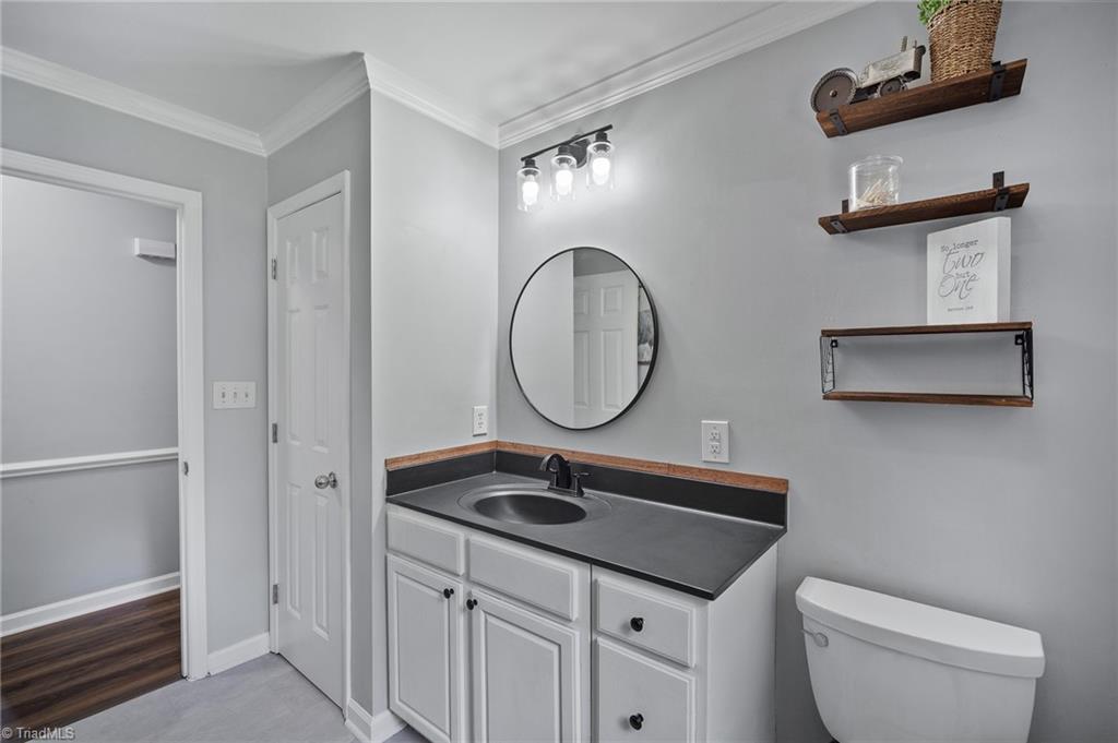 4918 Kaysboro Drive, Winston-Salem