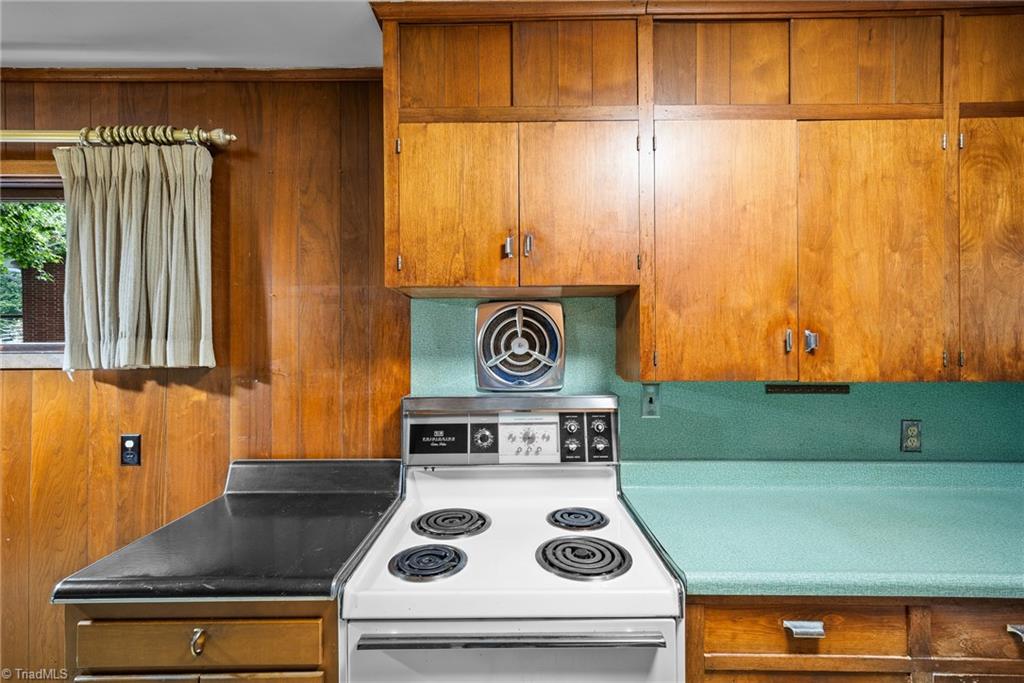220 Pine Ridge Drive