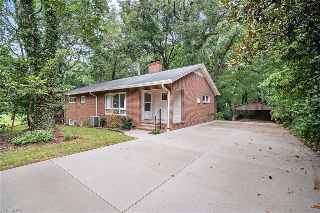 220 Pine Ridge Drive