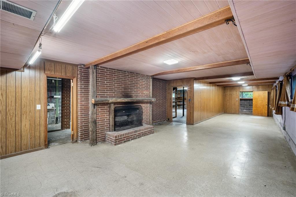 220 Pine Ridge Drive