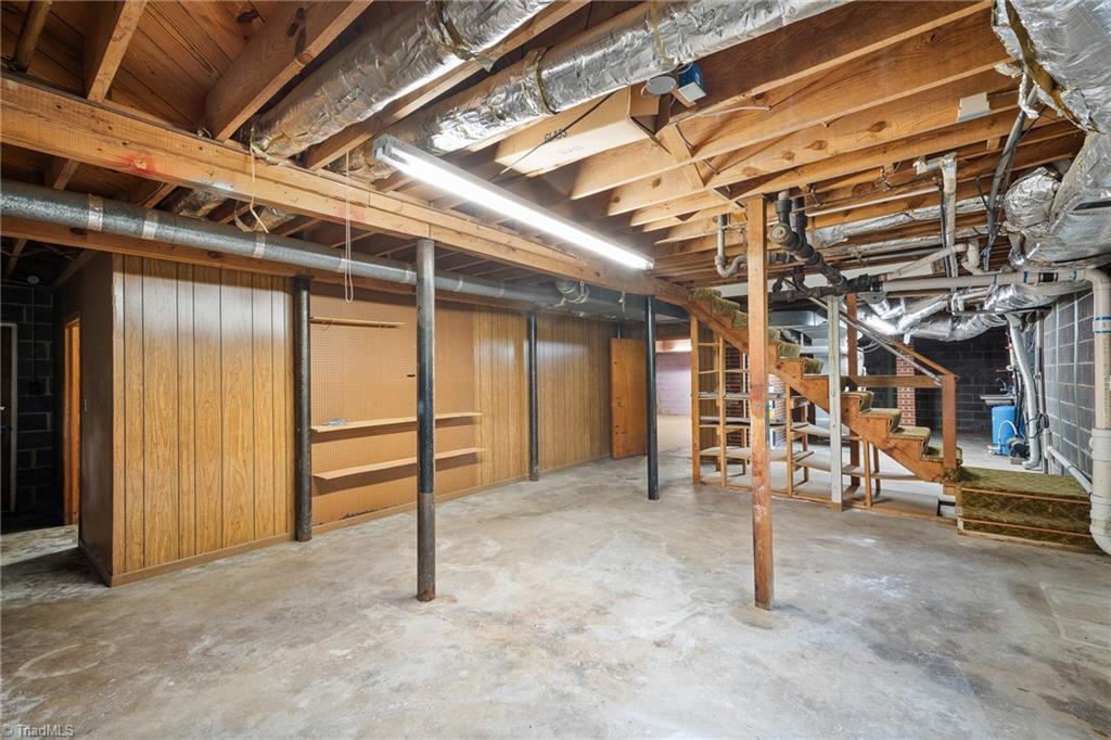 220 Pine Ridge Drive