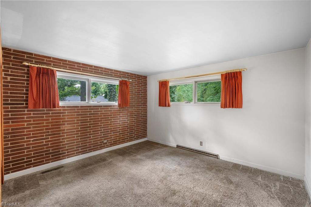 220 Pine Ridge Drive