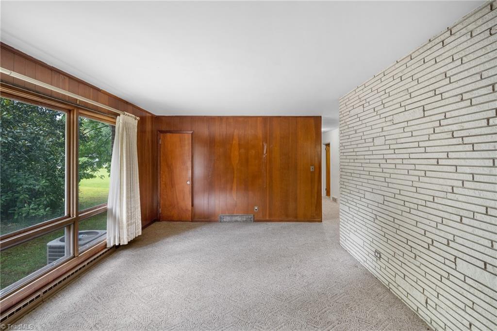 220 Pine Ridge Drive