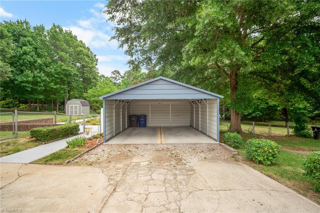 1809 Pope Lane
