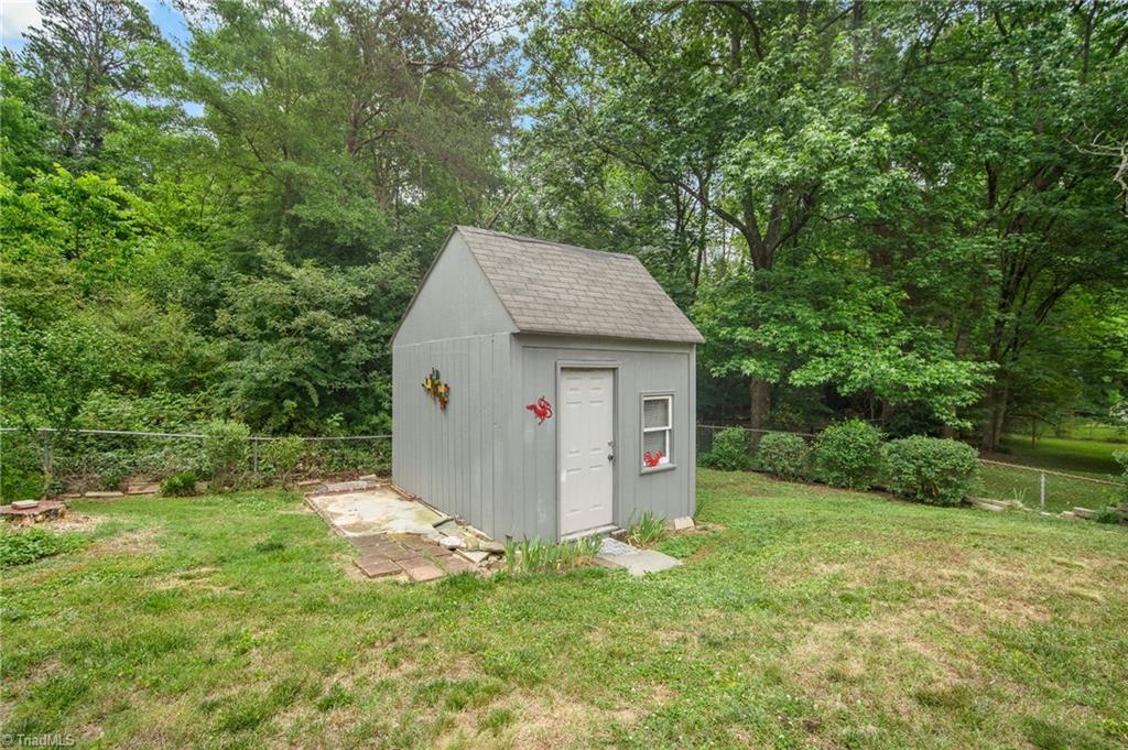1809 Pope Lane