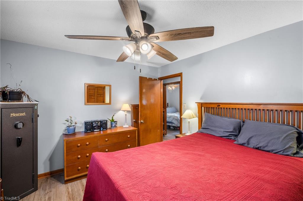 1493 Hartman Road