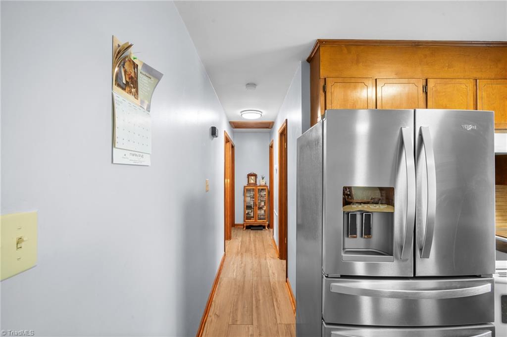 1493 Hartman Road