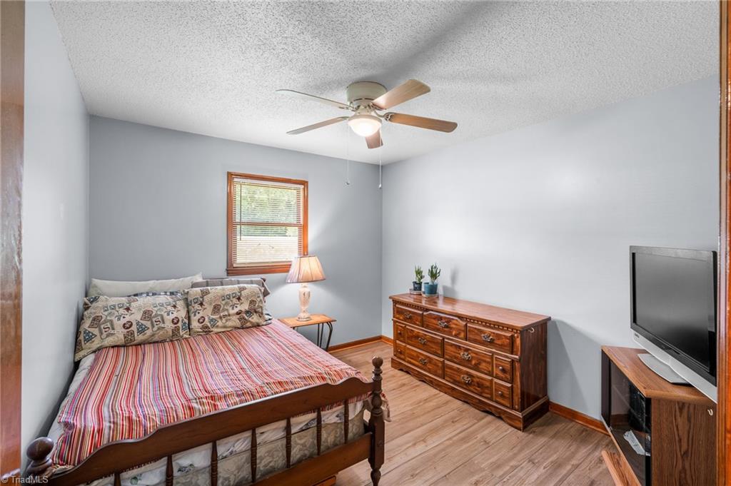 1493 Hartman Road
