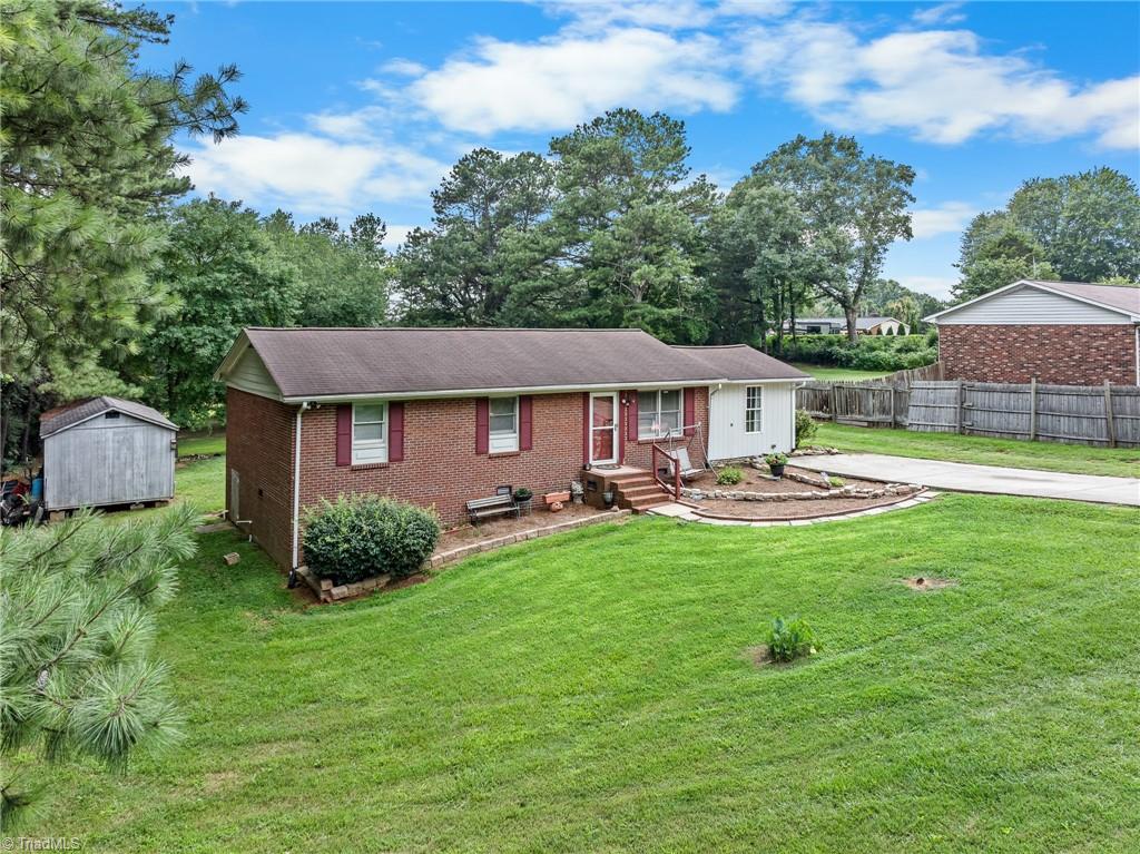 1493 Hartman Road