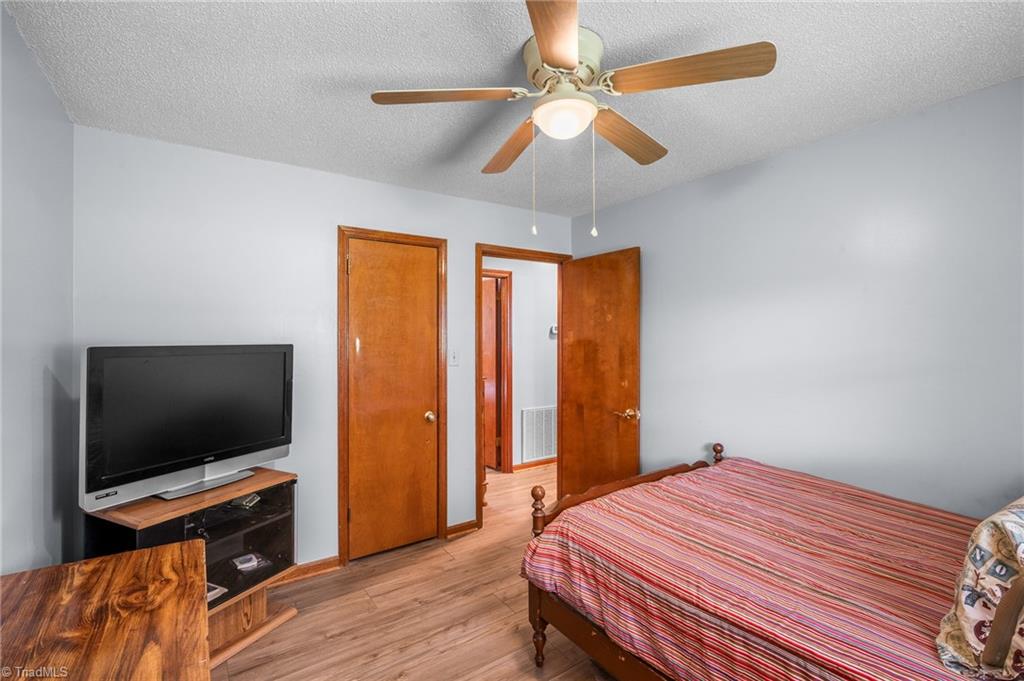 1493 Hartman Road