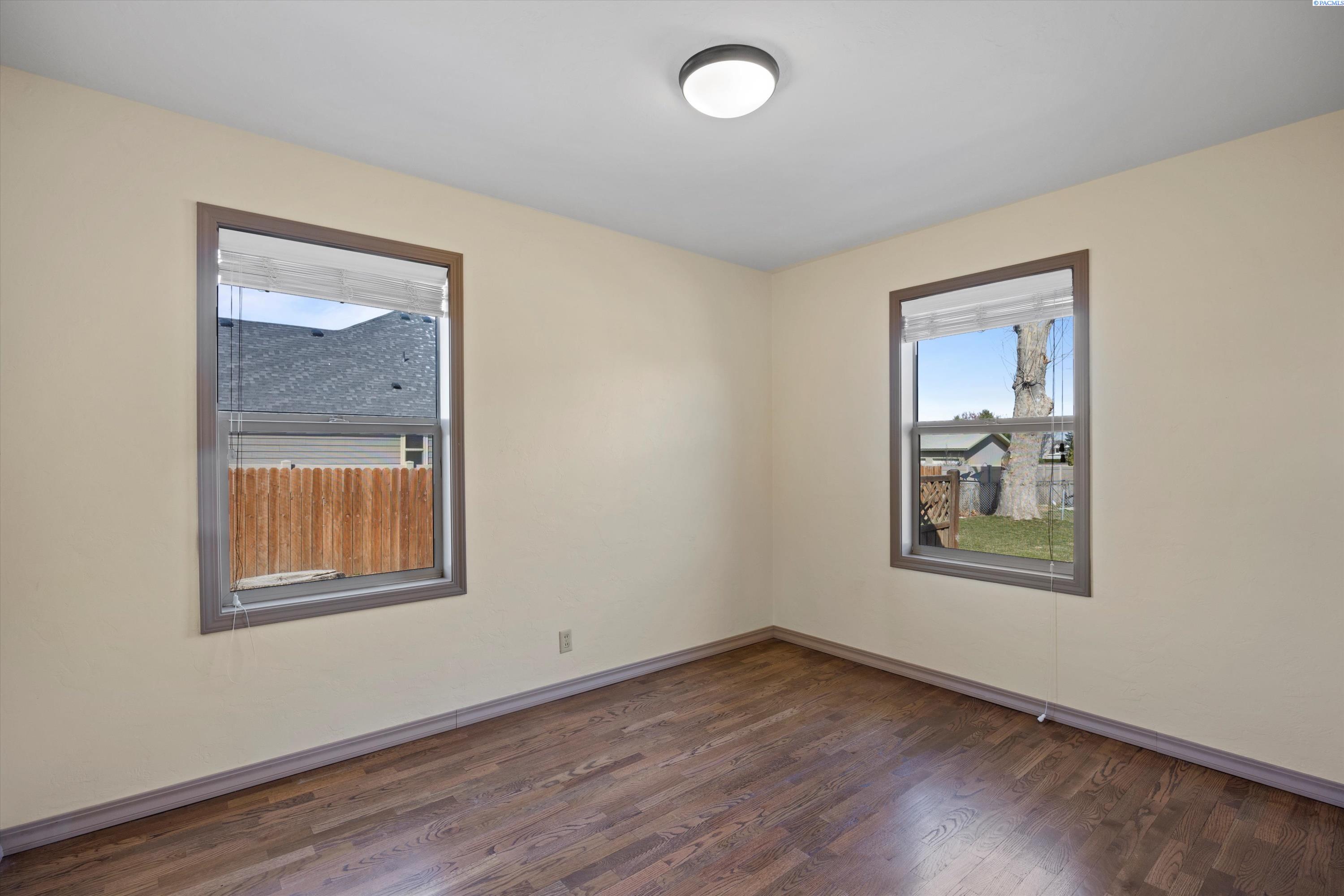 6007 W Court