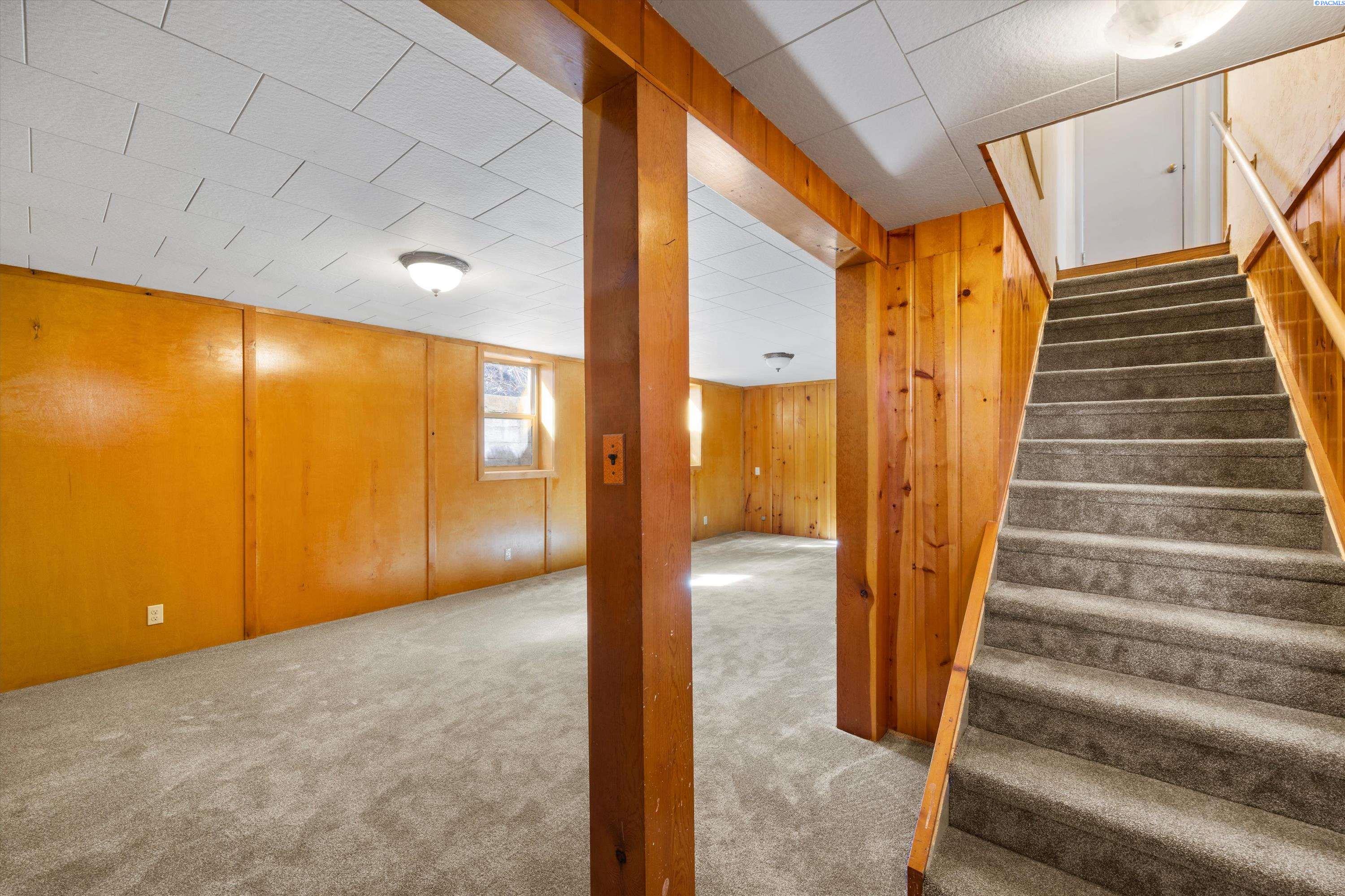 6007 W Court