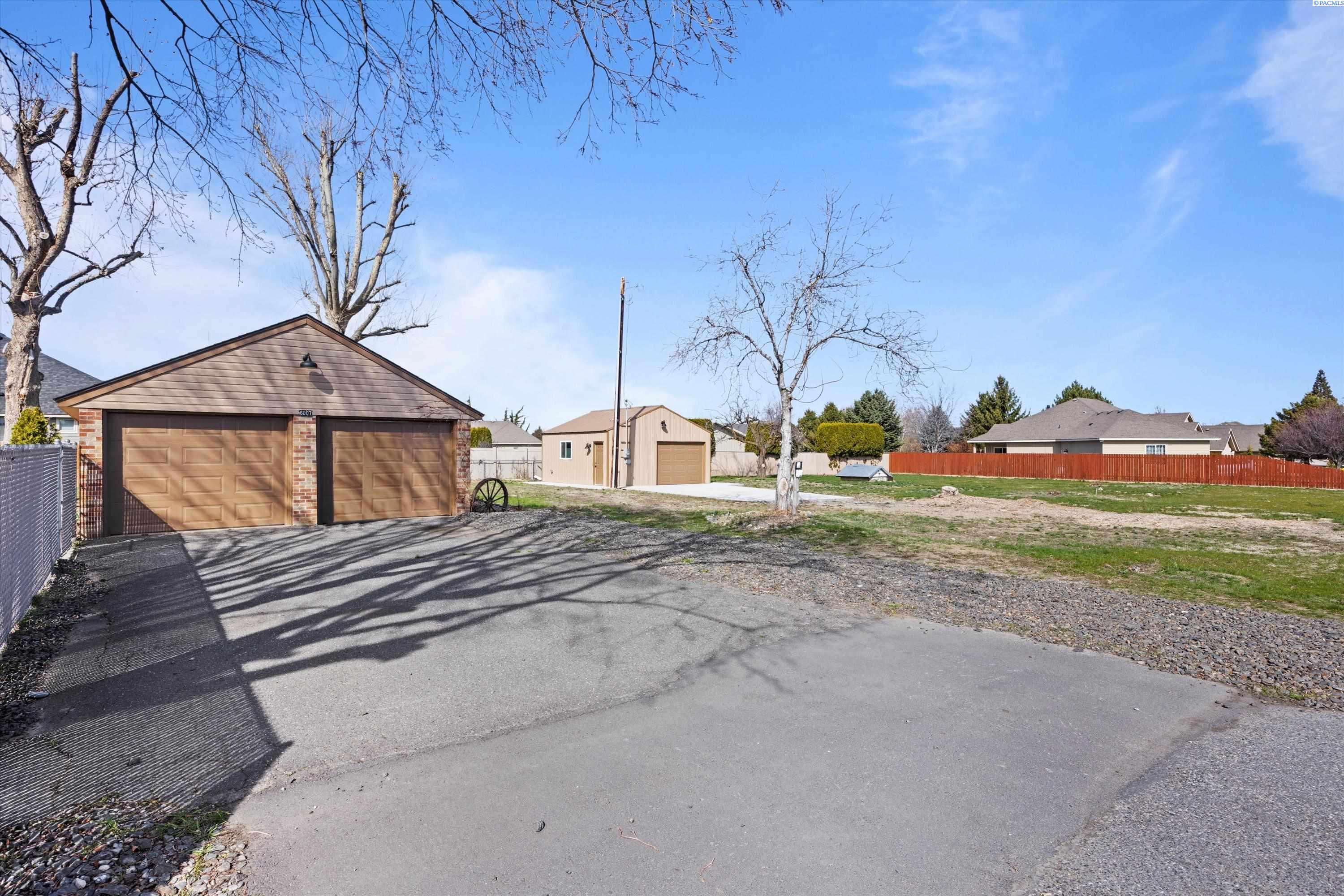 6007 W Court