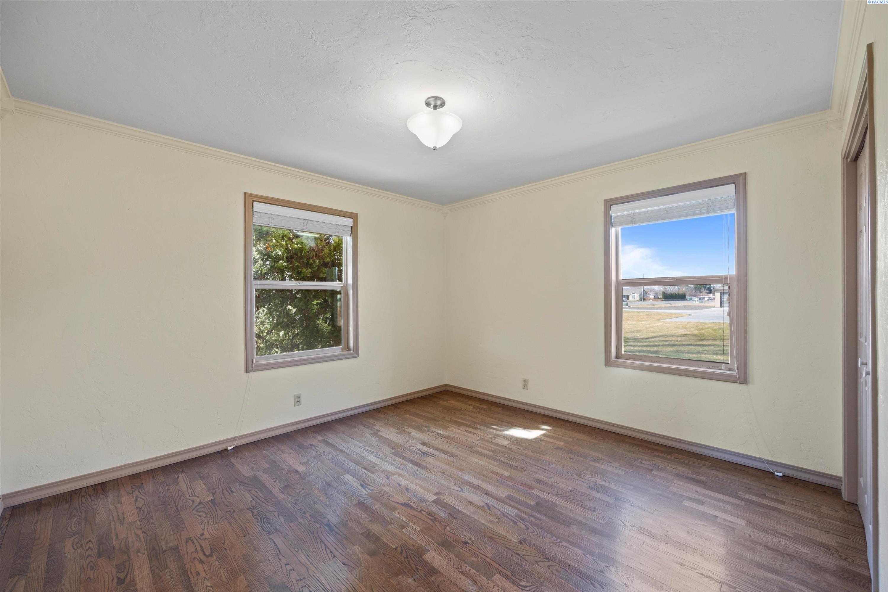 6007 W Court