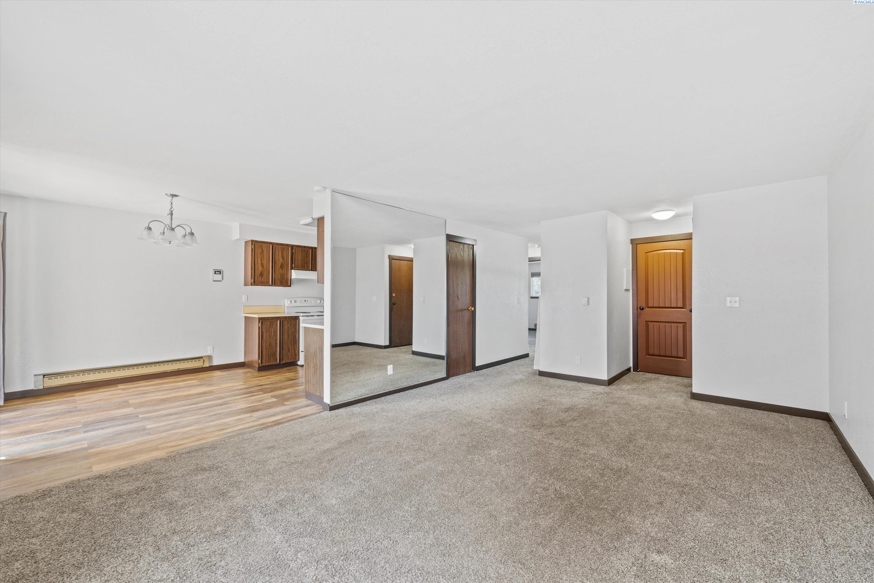 3121 W Hood Ave Unit: H205