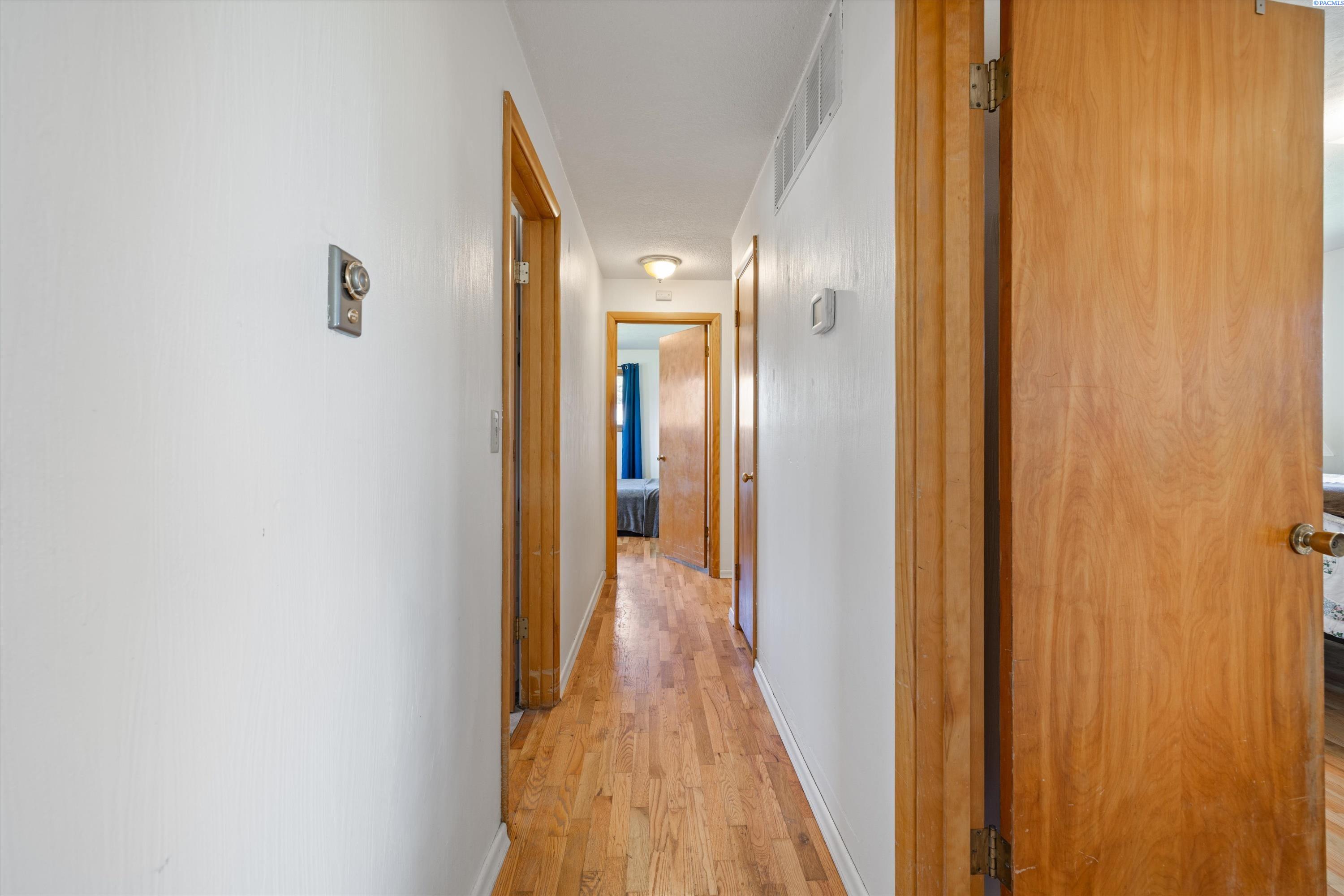 324 W 27th Ave
