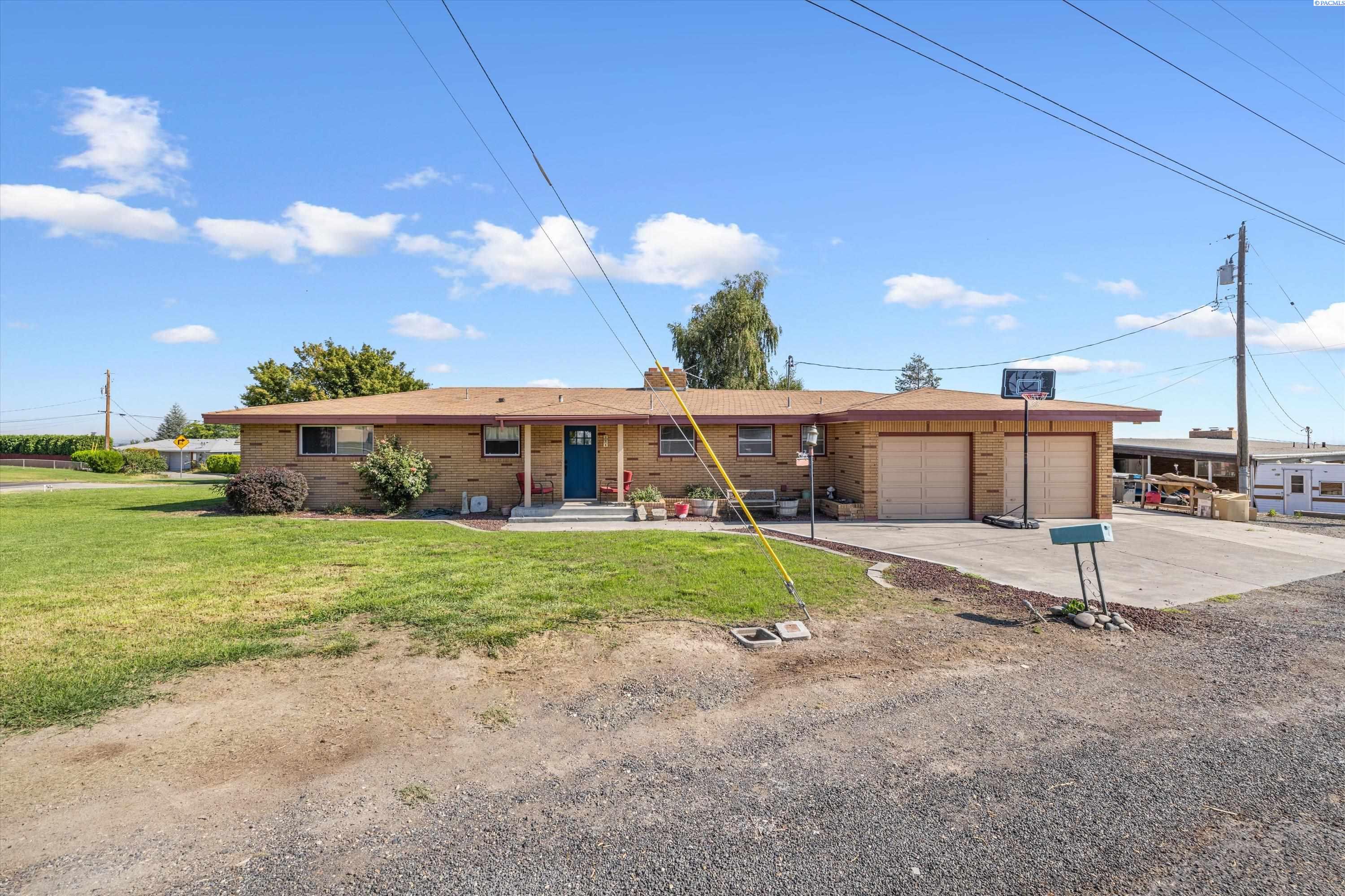 324 W 27th Ave