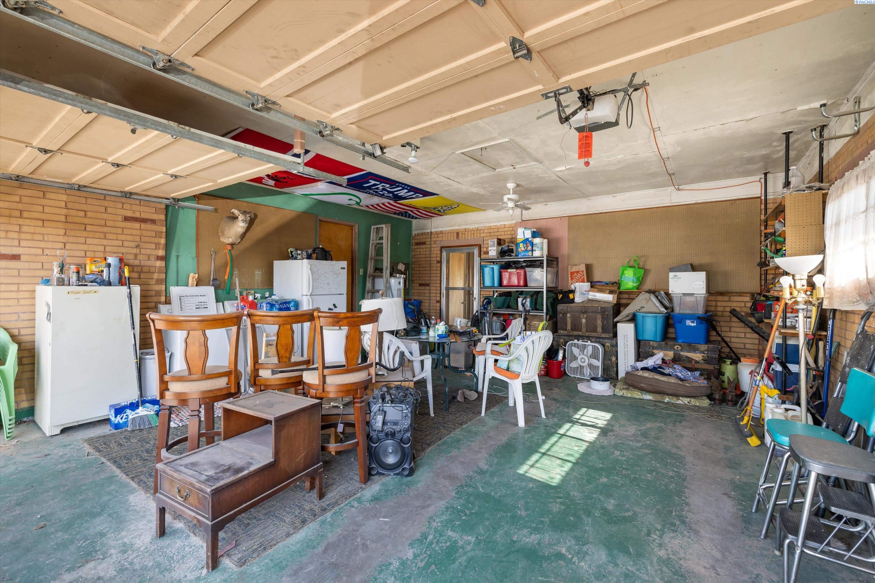 324 W 27th Ave