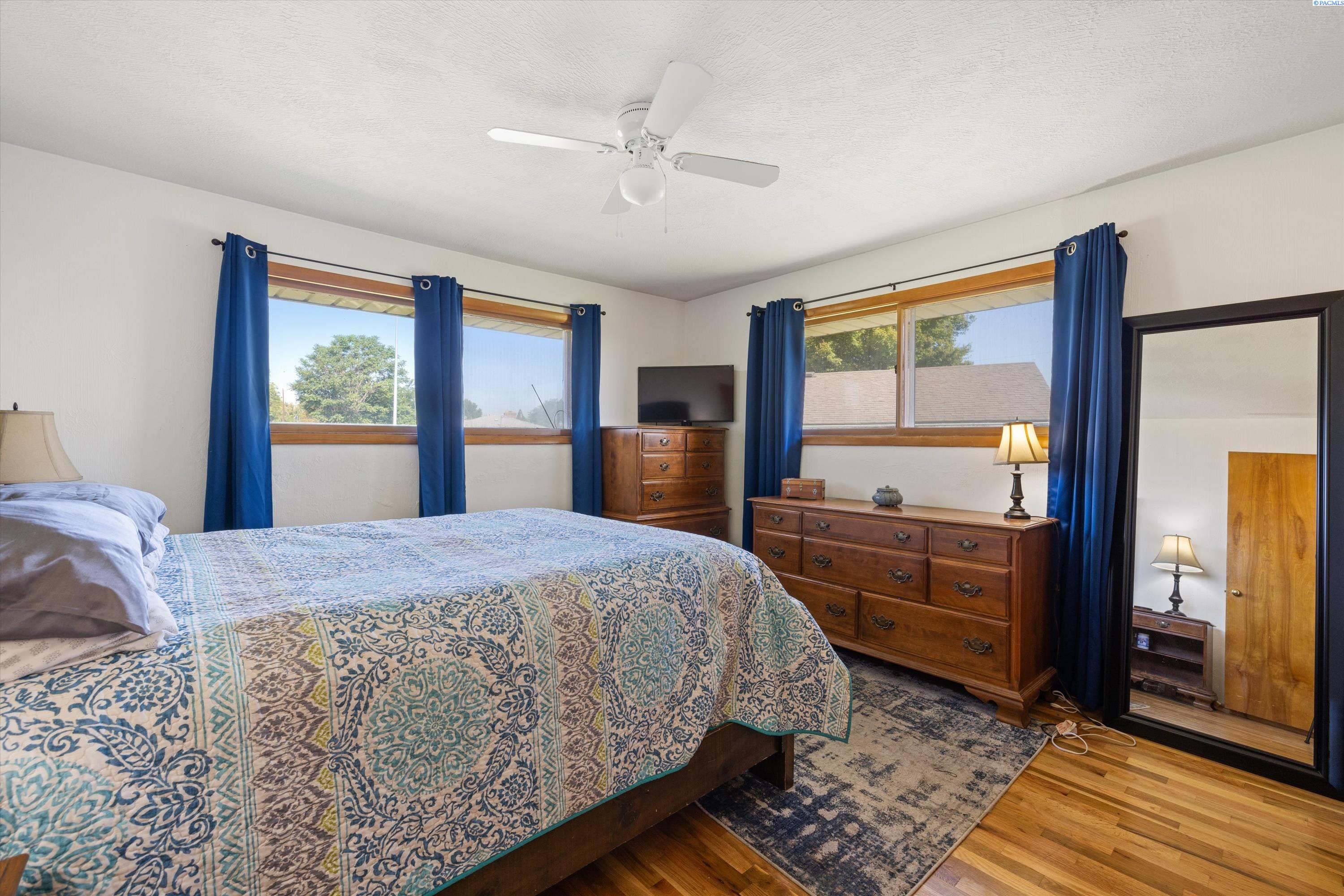 324 W 27th Ave