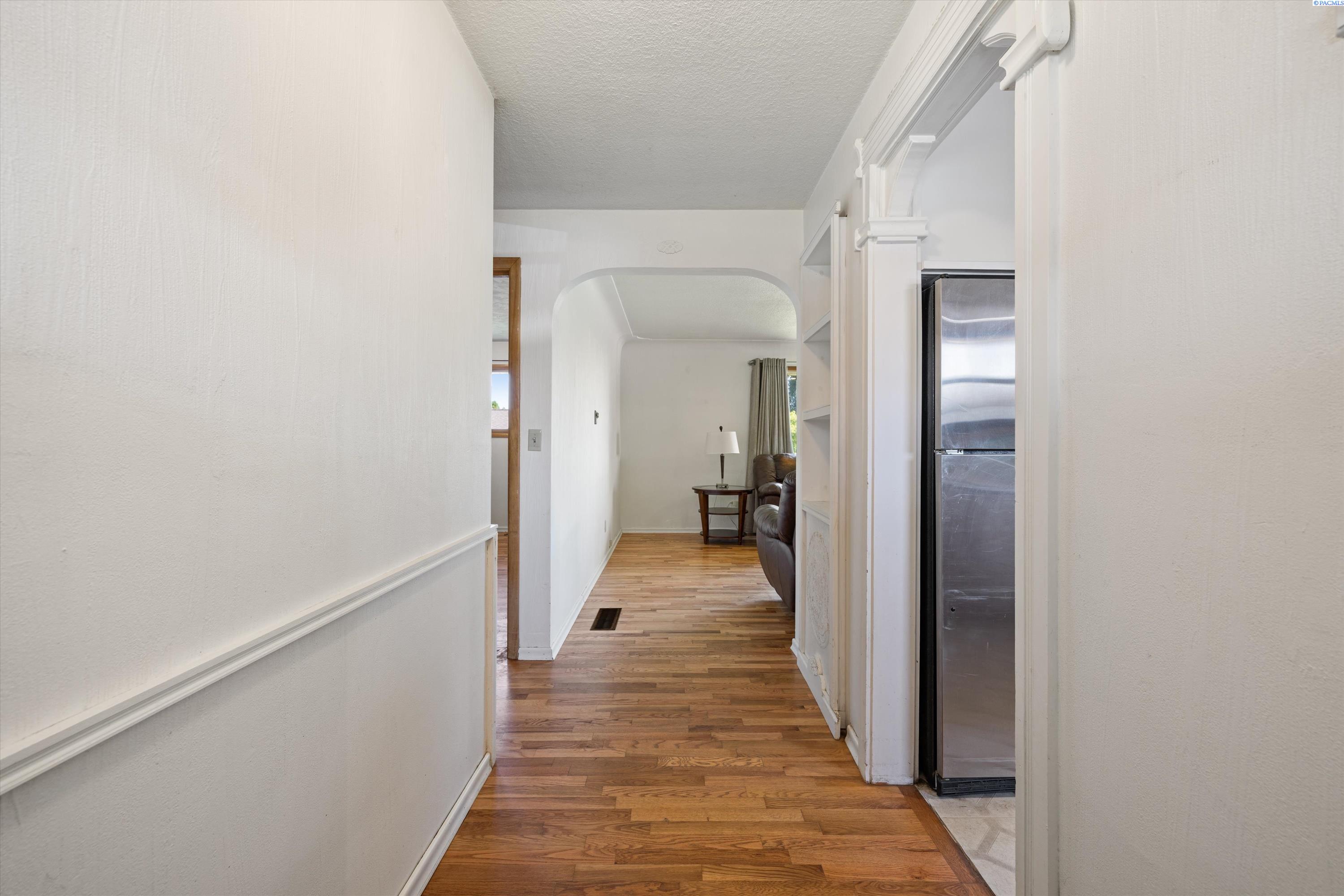 324 W 27th Ave