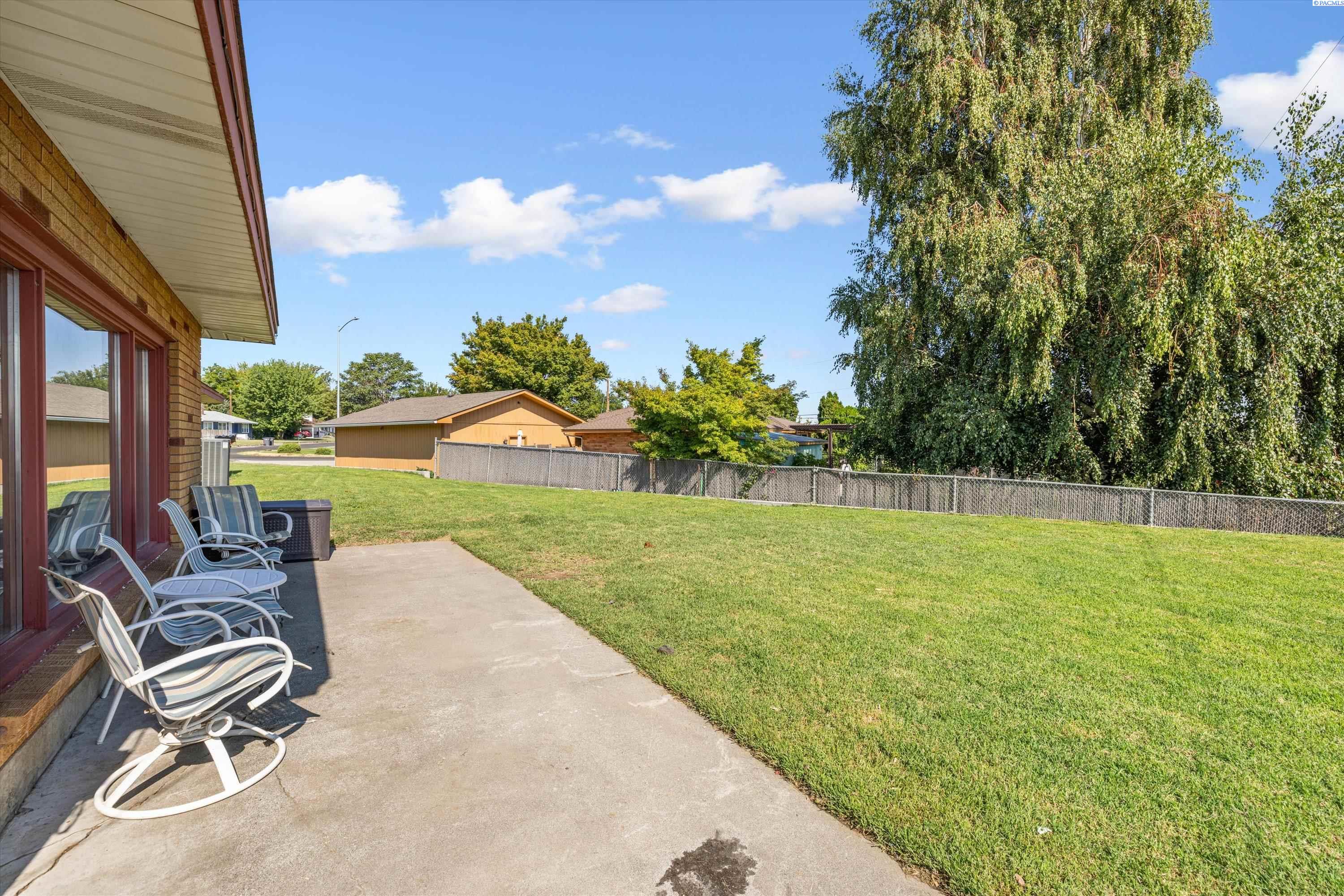 324 W 27th Ave
