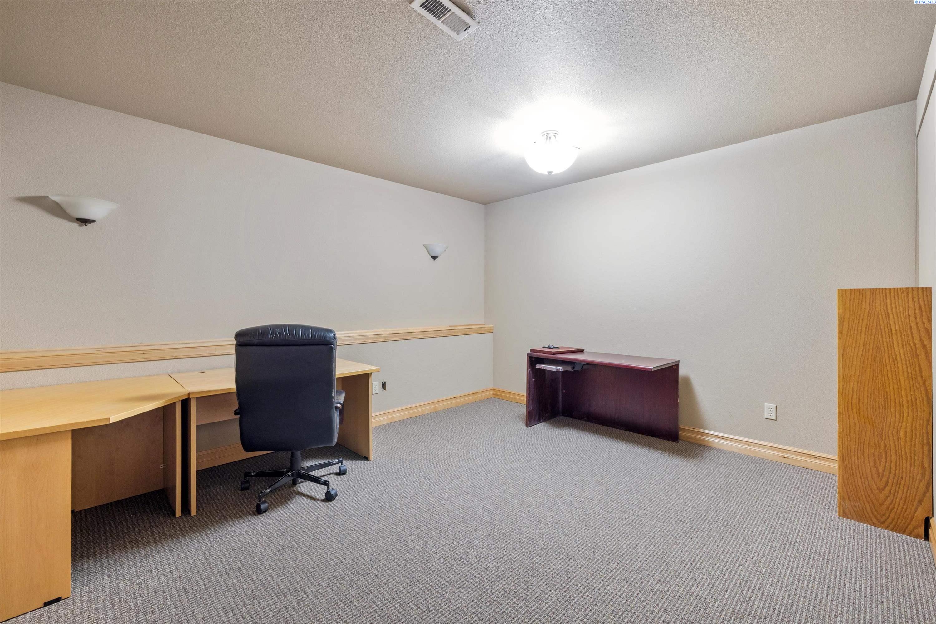 1310 N 5th Ave